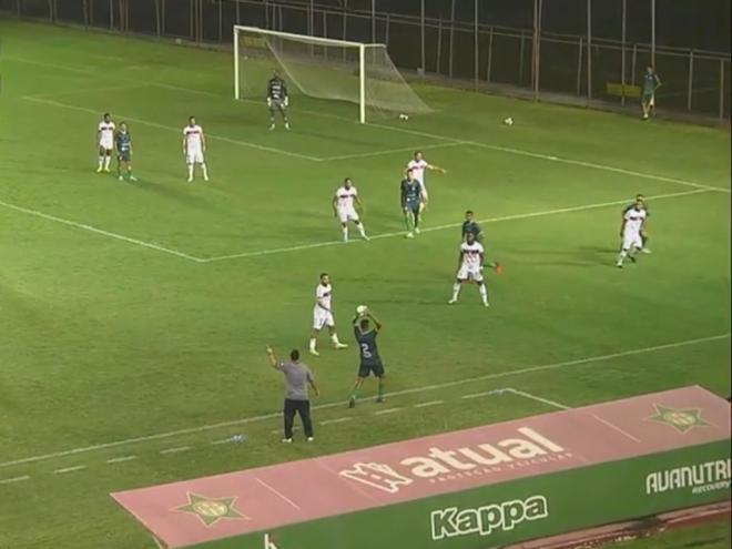 Ipatinga estrou contra a Portuguesa, no estádio da Ilha do Governador, pela Série D do Campeonato Brasileiro
