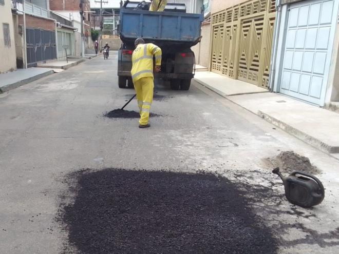 A cada dia, são cerca de 140 correções executadas na malha viária urbana