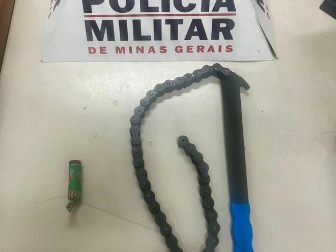 Objetos apreendidos pela PM