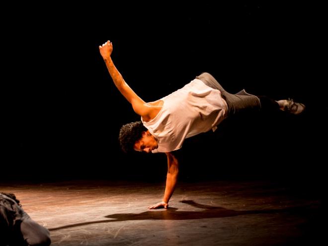 Projeto cultural traz oficina e apresentações de dança