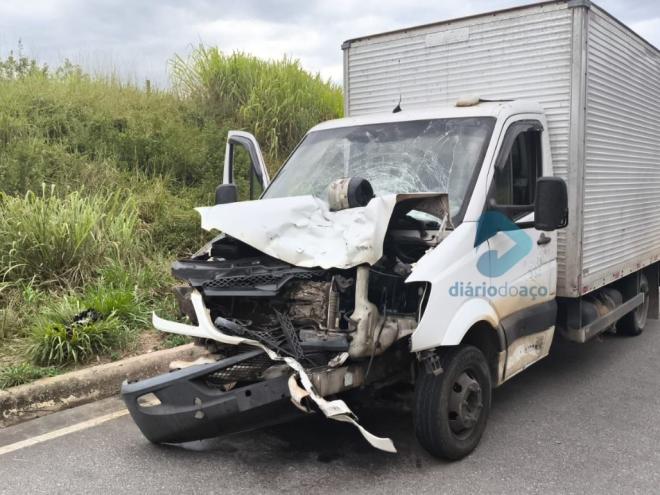 Os dois ocupantes do Caminhão não AprEnderstaria Lesões