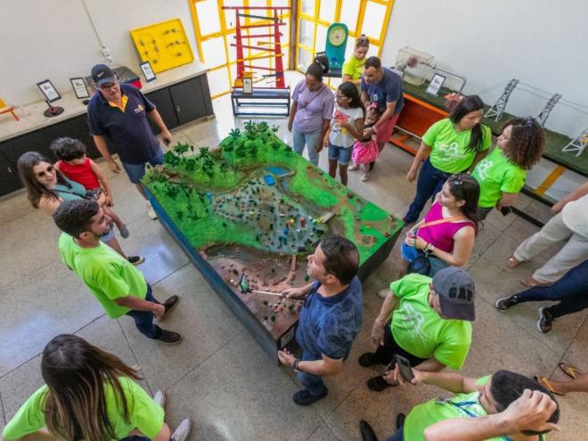 Parque de las Ciencias recibe visitas de estudiantes de la región