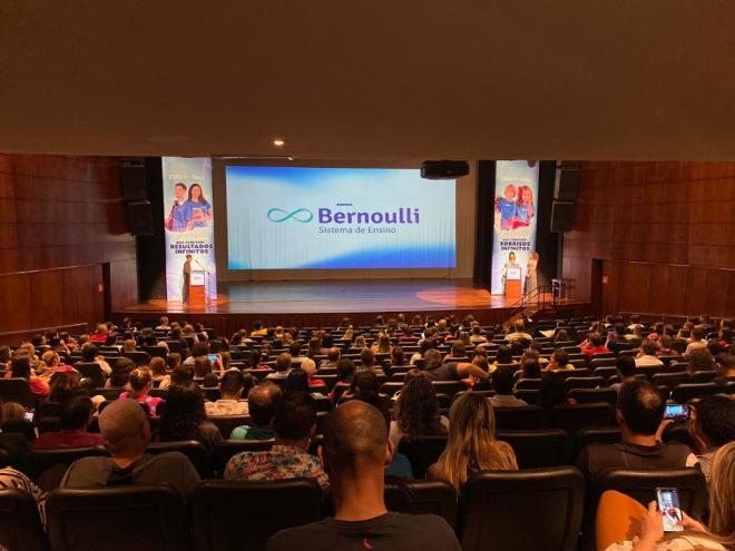 CSFX anunciou mudança em seu sistema de ensino para 2023, a partir da parceria com o Sistema de Ensino Bernoulli