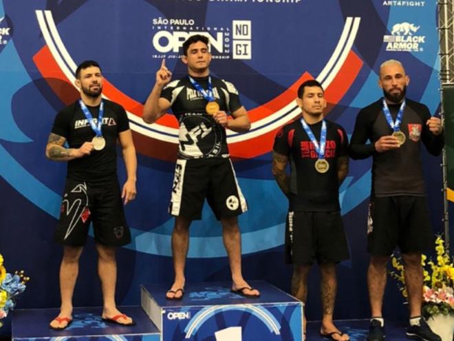 1º Genes Neto (BR), 2º lugar Wilian Soares (BR) e à direita, Jean Paul (Chile) e Elton Rodrigues (BR)