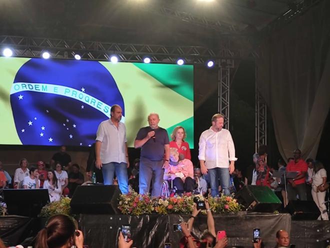 Ex-prefeito de Ipatinga participou na noite de sexta-feira, do comício de Lula