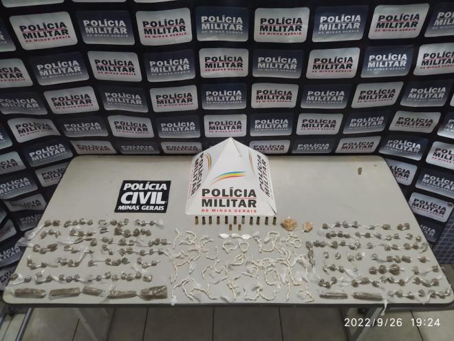 Materiais apreendos com os autores confessos do crime 