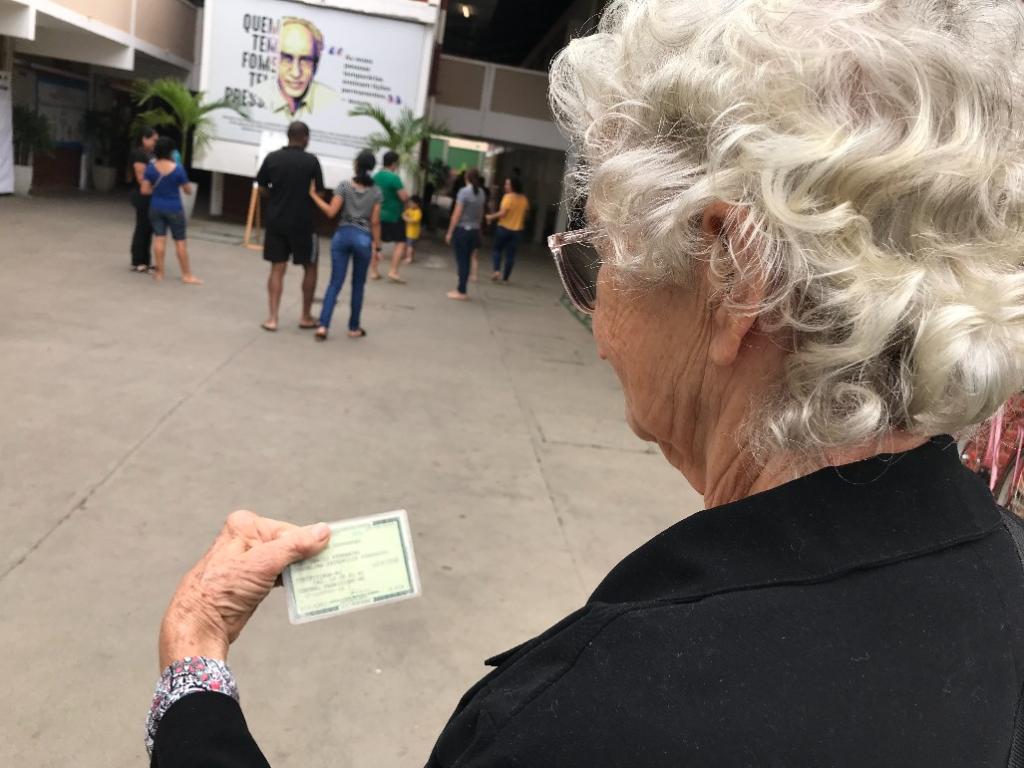 Maria Rosa quer o fim da ''roubalheira'' no Brasil 