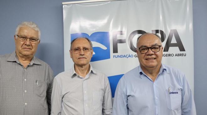 Humberto de Souza Abreu - representante da família Geraldo Perlingeiro, Econ. Sérgio Pires e Genésio Zeferino - UNILESTE.