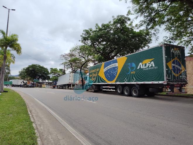 O caminhoneiro André Ferreira afirma que decisão é manter a mobilização nas estradas por mais transparência nas eleições 