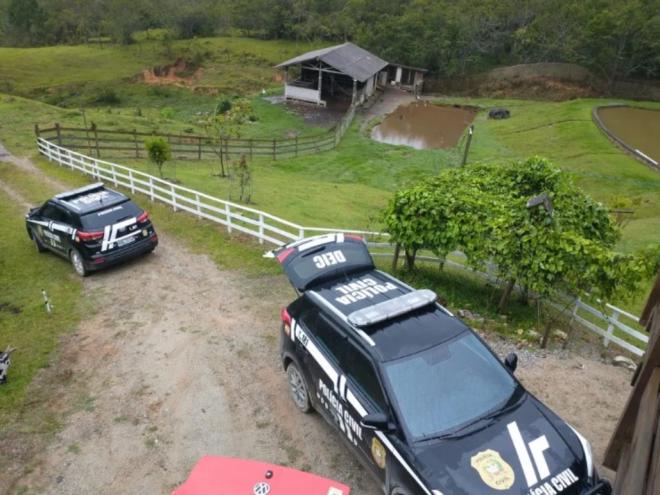 Operação foi deflagrada em um sítio onde neonazistas promoviam um encontro em Santa Catarina 