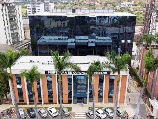 Nos dias em que não houver jogos da seleção brasileira, o expediente nas repartições públicas será normal