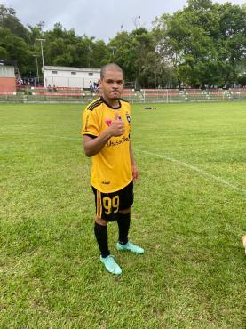 Parrão marcou o belo gol que levou o Beira Rio a mais uma decisão
