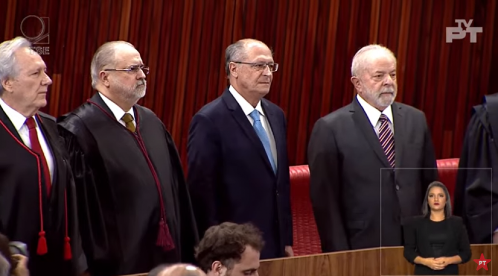 A solenidade foi marcada pela presença de um forte esquema de segurança