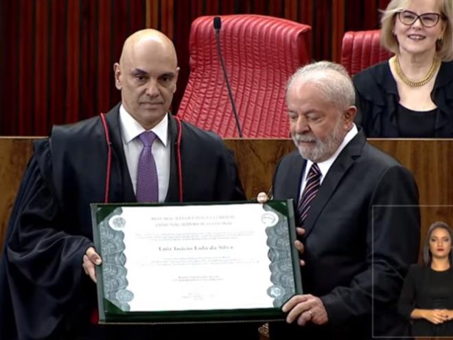 Cerimônia ocorreu nesta tarde na sede do TSE