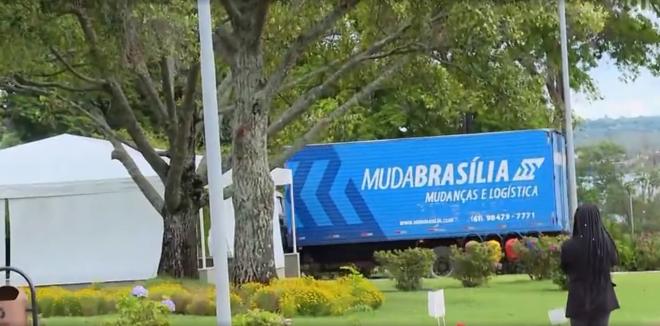 O caminhão foi enviado à residência oficial do presidente da República