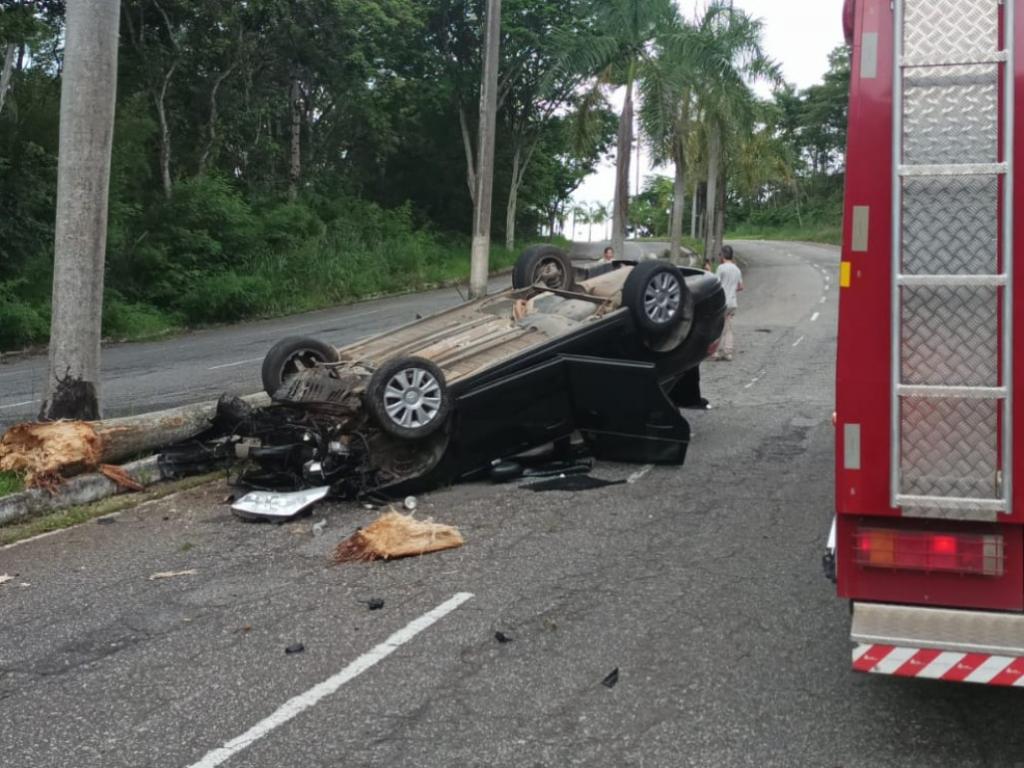 Acidente aconteceu na subida da avenida Usiminas para o Hospital Márcio Cunha 
