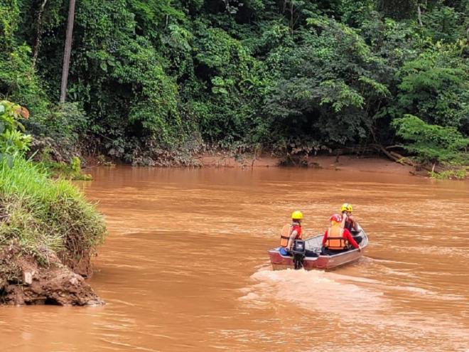 As buscas no local do soterramento atingiram a cota zero e passam a ser feitas em um córrego 