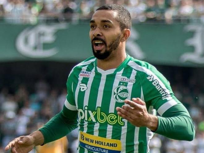 Paulo Henrique pode assinar contrato com o galo nos próximos dias