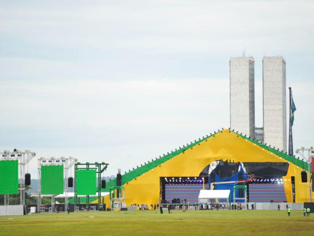 Palco onde ocorrerá o Festival do Futuro, em Brasília, após a posse de Lula