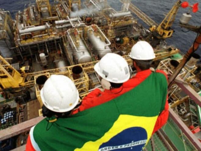 A nova diretoria da petroleira será comandada pelo presidente, Senador pelo Partido dos Trabalhadores do Rio Grande do Norte, Jean Paul Prates, cujo nome foi confirmado pelo ministro de Minas e Energia, Alexandre Silveira