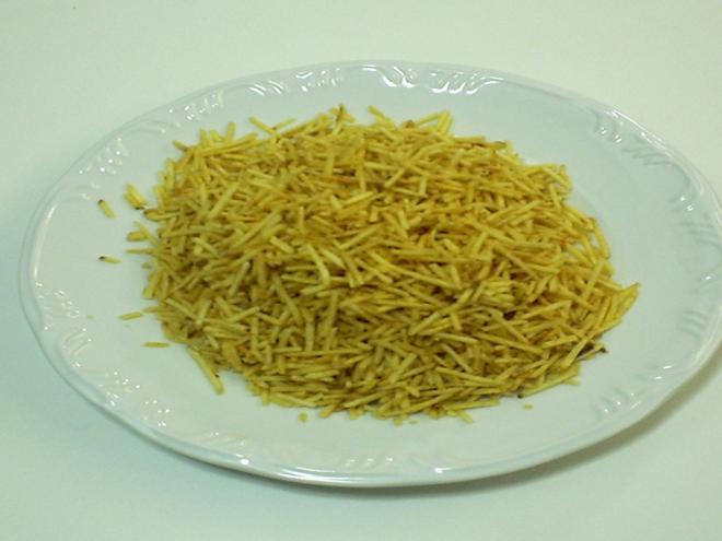 Pacote de batata-palha continha um pedaço de metal de 1,5 mm  