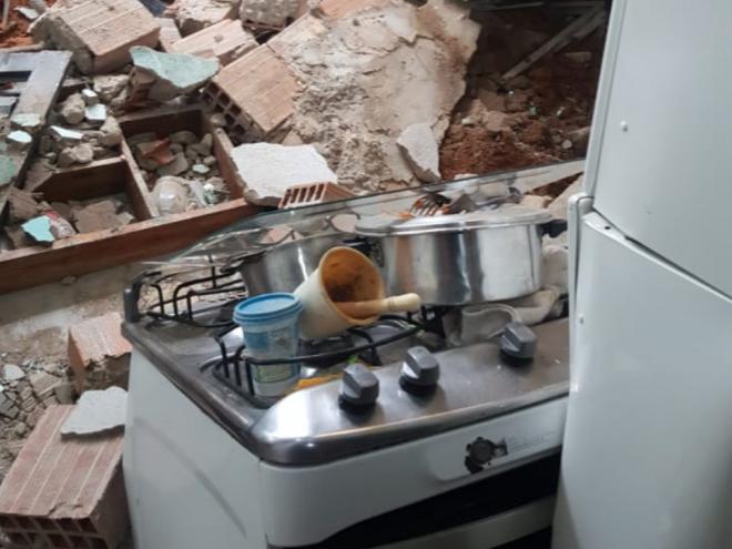 Segundo a Defesa Civil, houve registro de desabamentos parciais em imóveis 