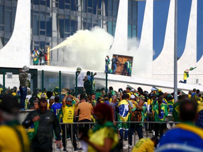 Ministério dos Direitos Humanos e da Cidadania informou que monitora a situação das pessoas que foram a Brasília no domingo