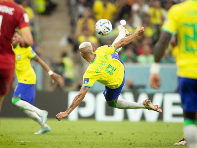Gol de voleio de Richarlison na Copa concorre ao mais bonito da temporada