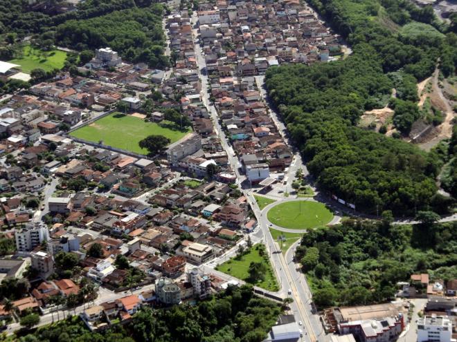 Como Censo não foi concluído, fez-se uma prévia da população, diminuída, o que fará com o que o município tenha menos repasses federais