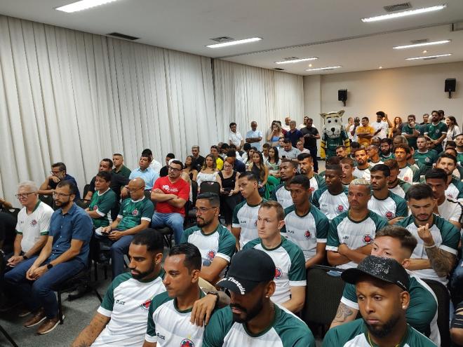 Apresentação ocorreu na noite desta terça-feira