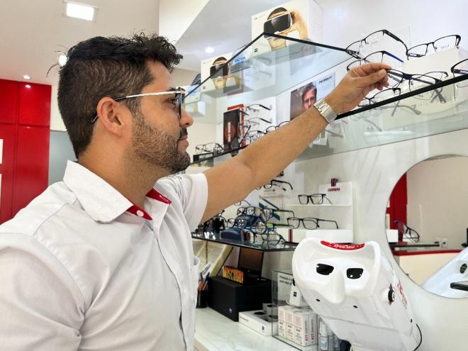 ''A empresa ainda não está confiante. Temos que aguardar mais alguns meses'', explicou Caetano 