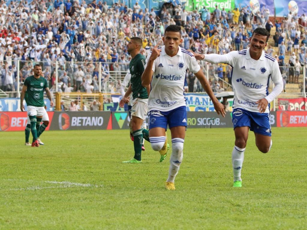 Raposa celebrou vitória importantíssima na reta final da fase classificatória