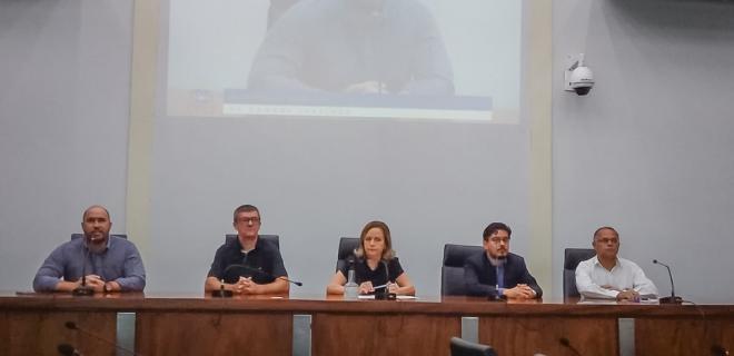 A apresentação foi realizada na Câmara de Vereadores