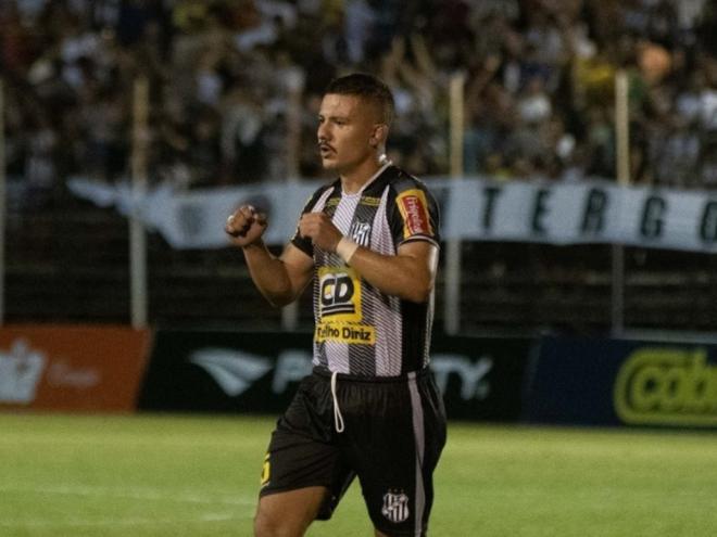  Time de Governador Valadares empatou em casa com o Santa Cruz