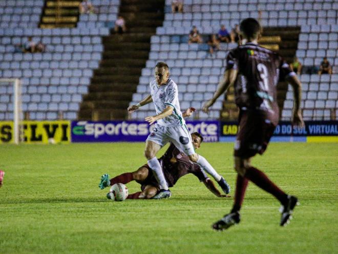 Virada incrível no Ipatingão afastou qualquer risco de rebaixamento e ainda deixa o sonho de brigar por uma vaga na Série D