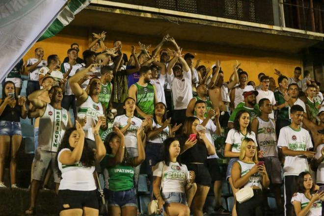 Torcida empurrou o Tigre para a vitória
