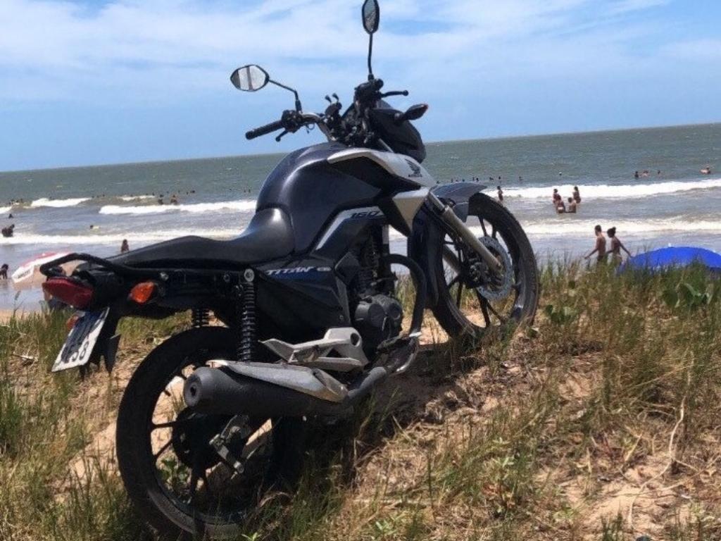 Honda CG 160 foi levada quando estava estacionada na estrada do Ipanemão, em frente a cachoeira do Limoeiro