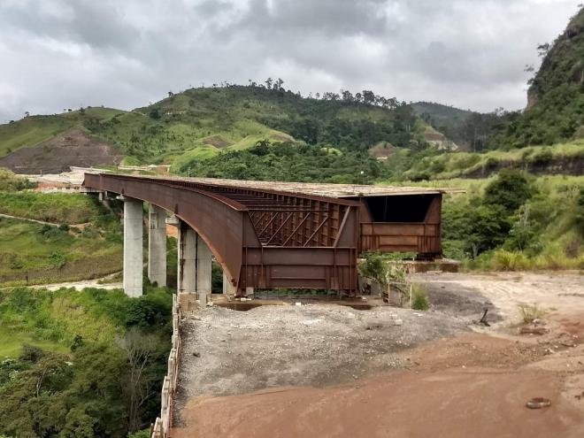 De um total de 11 lotes de obras na BR-381 Norte somente dois, Caeté e esse da foto, em Antônio Dias, tiveram projetos executados