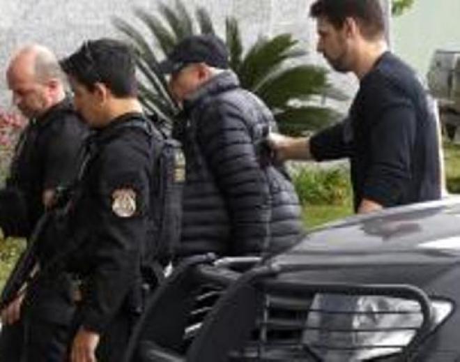 Guido é conduzido pela Polícia Federal