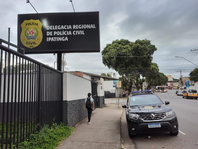 Em investigação: Policiais acreditam que os suspeitos iriam aplicar um golpe com os dados da vítima encontrada no bairro Bethânia