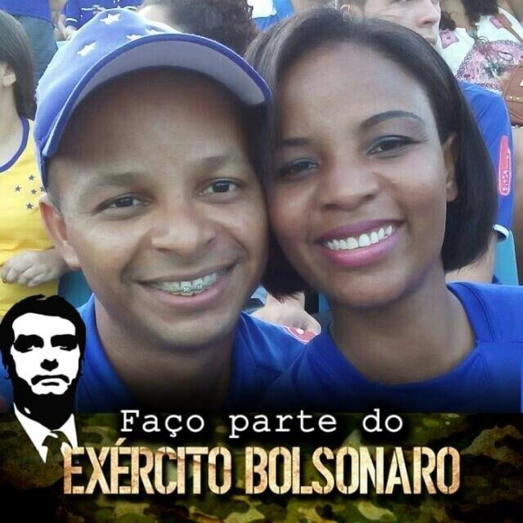 Nas mídias sociais, Oseias, de 36 anos, aparece em seguidas publicações ao lado da esposa, Sabrina Gomes. 