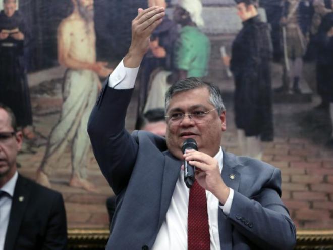 Dino: ''É preciso ter seriedade no debate público''