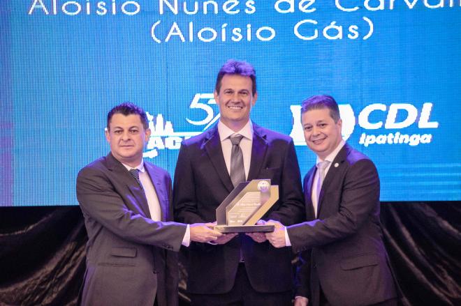 Aloísio Nunes recebeu a homenagem de Destaque Lojista do Ano 2022 