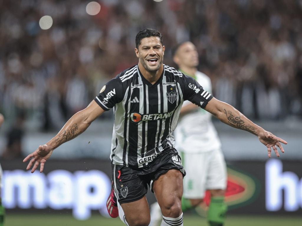 Hulk fez os dois gols do jogo