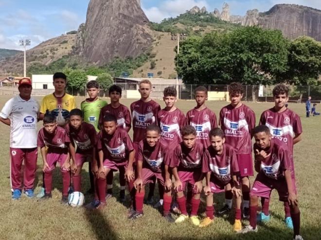 O Sub-12 brilhou com quatro vitórias e o título de campeão