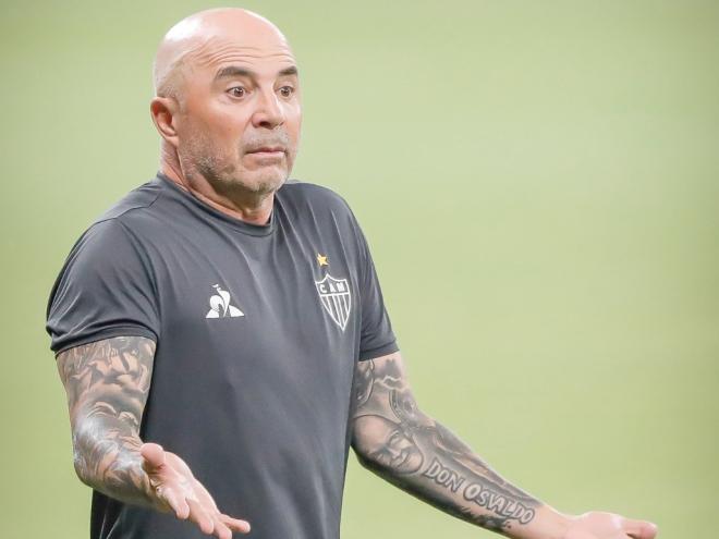 Treinador argentino assinou contrato com o Mais Querido até dezembro de 2024