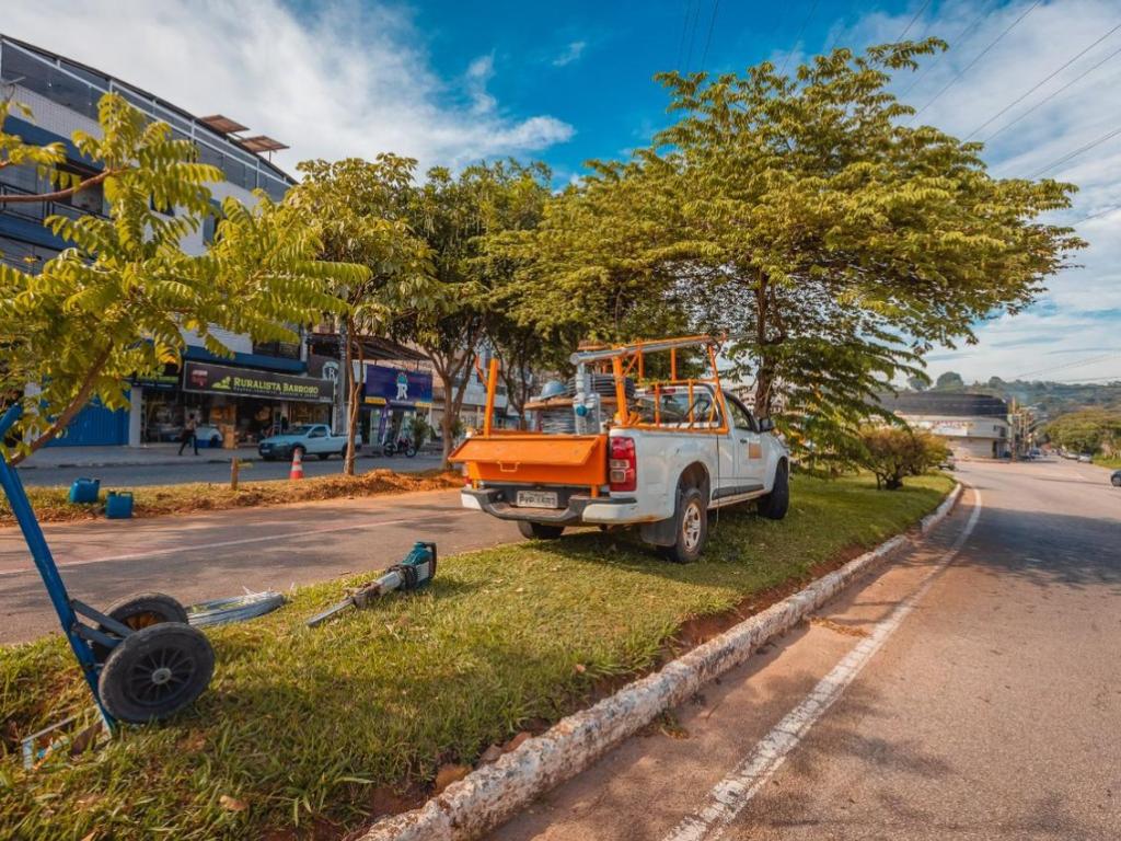 Calçada compartilhada de pedestres e ciclistas em Ipatinga recebe