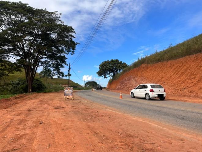 A pretensão é de que a iluminação da via, além de melhorar o trânsito de veículos, reduza o número de acidentes no local 