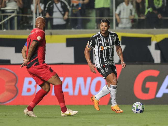 Hulk balançou as redes duas vezes no Independência 
