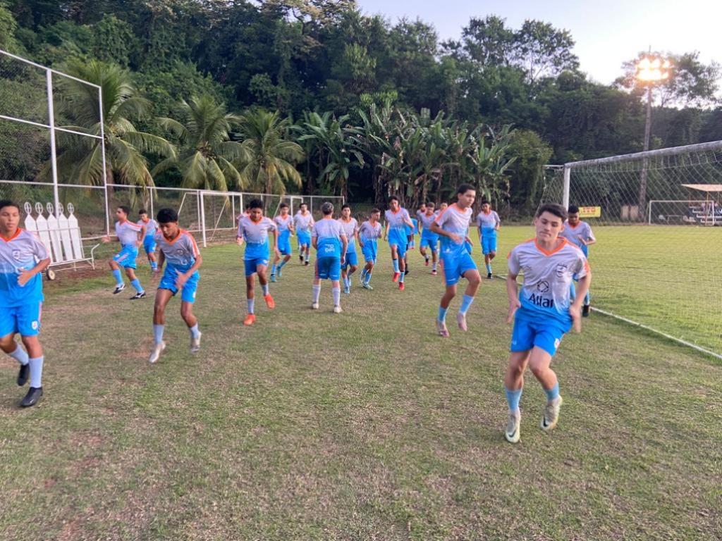 Os garotos do Sub-15 se prepararam com entusiasmo para a primeira disputa de um Campeonato Mineiro